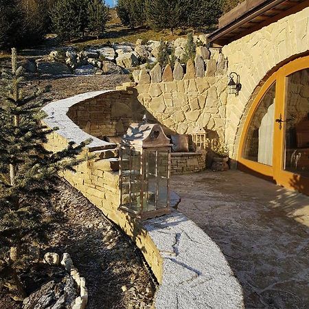 Skalny Zakatek Z Grota Solna Na Wylacznosc Łapsze Niżne Exterior foto